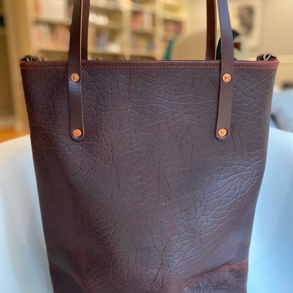 NEW cherry bison limited edition Go Forth Goods deluxe large slim avery tote - Picture 3 of 5